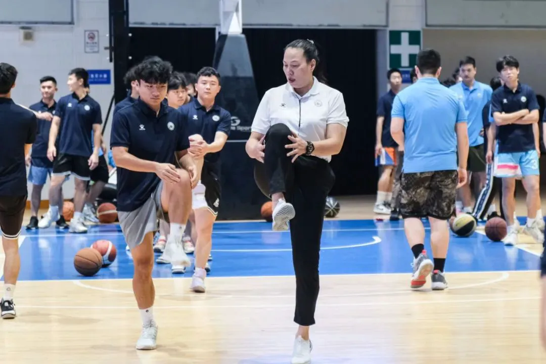 青少年篮球爱好者综合训练方案_2